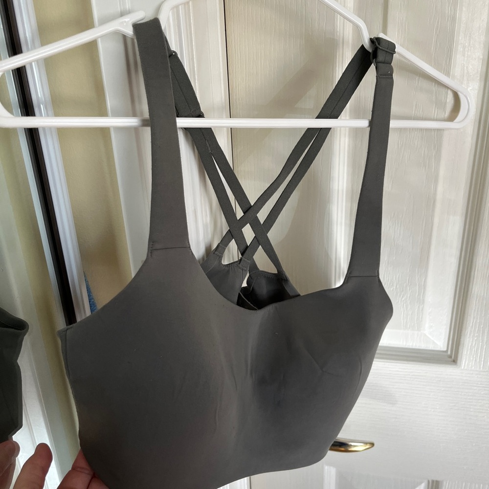 Lululemon 36C green sports bra